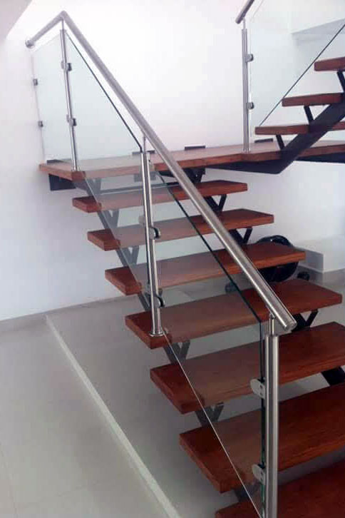 Barandal-de-cristal-escalera-4_Alucort